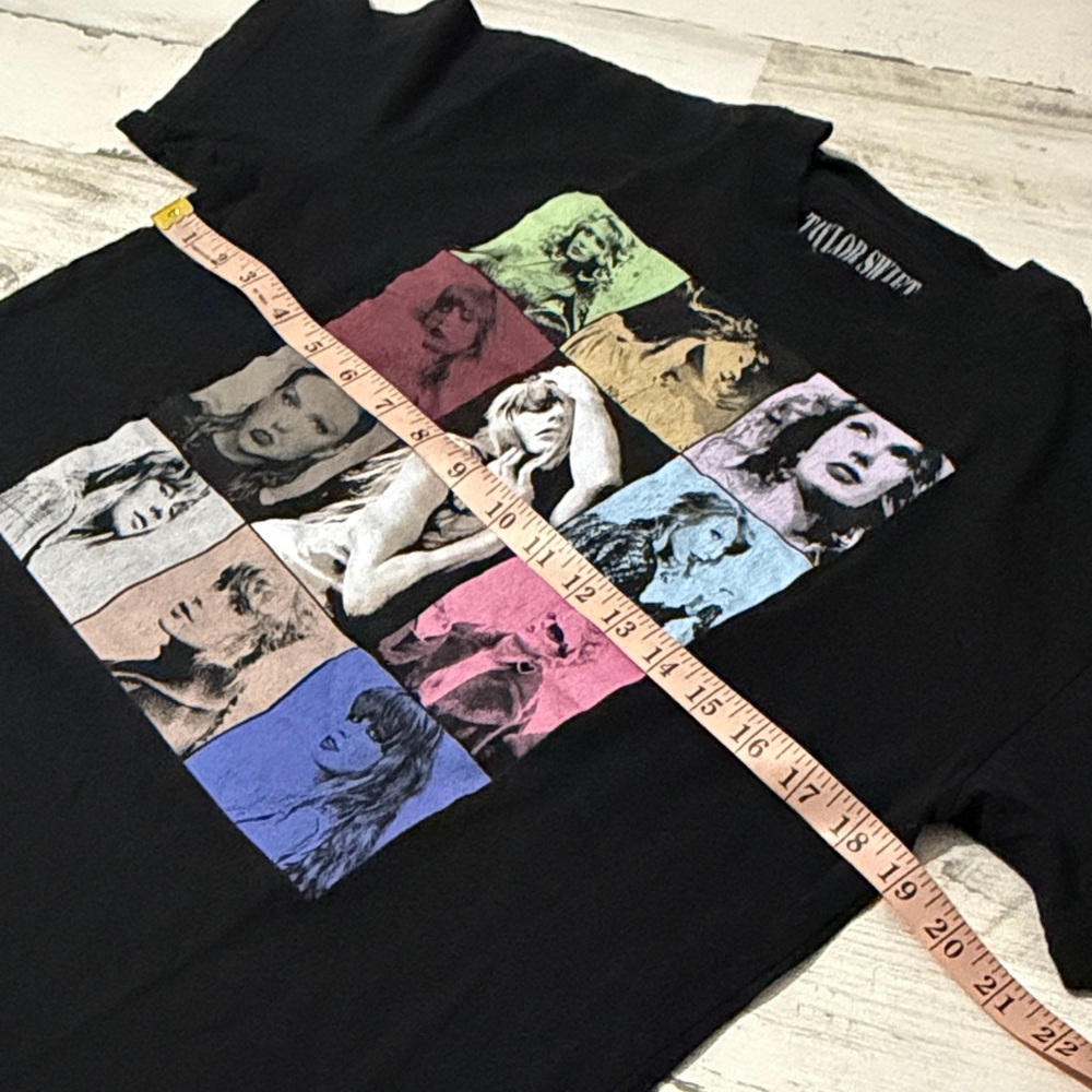 Taylor Swift Black Graphic Eras Tour Tee - Multicolor Portraits - Picture 8 of 9